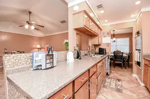 12810 Mill Valley Rd, Houston, TX 77048 - Photo 4