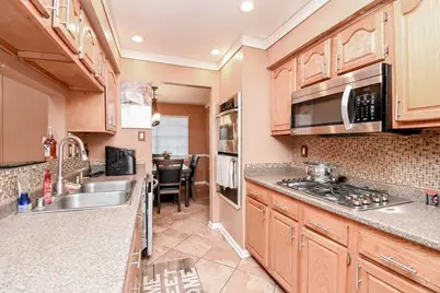 12810 Mill Valley Road, Houston, TX 77048 - Photo 20