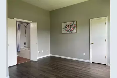 811 Forest Hillside Lane, Houston, TX 77067 - Photo 12