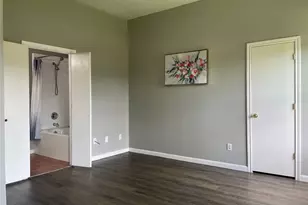 811 Forest Hillside Ln, Houston, TX 77067 - Photo 12