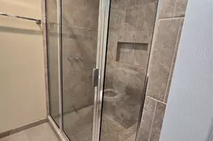 5207 Arboles Dr, Houston, TX 77035 - Photo 16