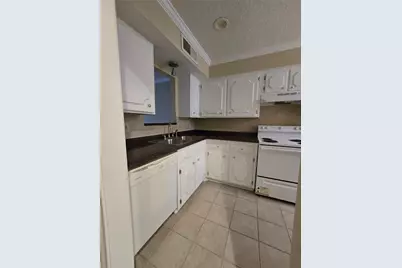 5207 Arboles Drive #3, Houston, TX 77035 - Photo 8