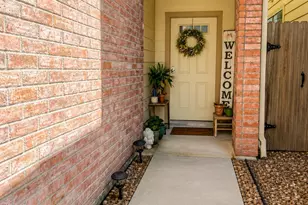 29722 Buffalo Canyon Dr, Spring, TX 77386 - Photo 2