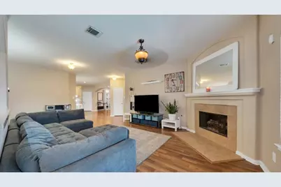 6086 Haysden Lane, League City, TX 77573 - Photo 2