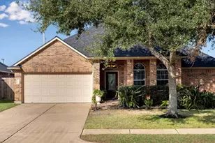 6086 Haysden Ln, League City, TX 77573 - Photo 2