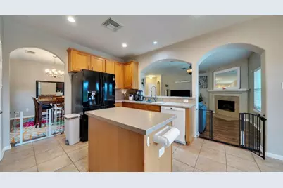 6086 Haysden Lane, League City, TX 77573 - Photo 12