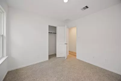 5104 Greengrass Willow Way, Houston, TX 77048 - Photo 10