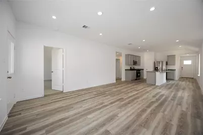5104 Greengrass Willow Way, Houston, TX 77048 - Photo 8