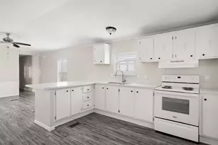 2222 N Austin Ave, Pearland, TX 77581 - Photo 10