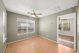 1602 Orlando St, Friendswood, TX 77546 - Photo 24