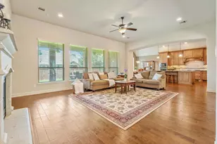 35 N Beech Springs Dr, The Woodlands, TX 77389 - Photo 14