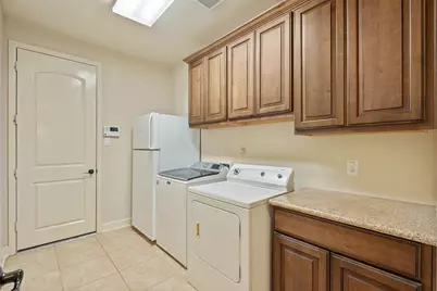 35 N Beech Springs Drive, The Woodlands, TX 77389 - Photo 38