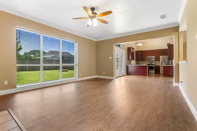 10310 Little Oak Drive, Baytown, TX 77523 - Photo 14