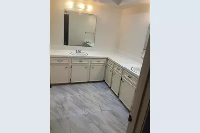 2525 B Robinson Way, Huntsville, TX 77340 - Photo 8