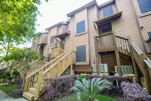 737 Davis Rd, League City, TX 77573 - Photo 1