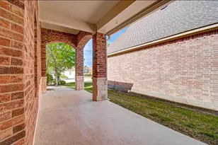 75 Tapestry Forest Pl, The Woodlands, TX 77381 - Photo 8