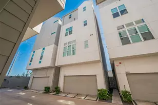 5919 E Post Oak Ln, Houston, TX 77055 - Photo 4