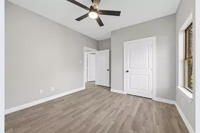 512 Sandy Oaks Drive, Huntsville, TX 77340 - Photo 10