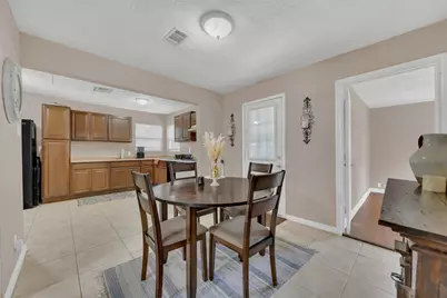 221 E 2nd Street, Deer Park, TX 77536 - Photo 6