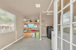 221 E 2nd St, Deer Park, TX 77536 - Photo 18