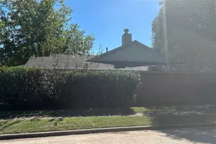 1802 Pinewood Park Dr, Missouri City, TX 77489 - Photo 4