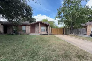 12639 Marble Dr, Houston, TX 77070 - Photo 2