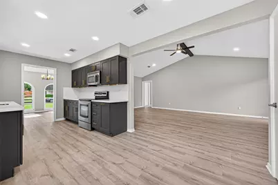 1307 Hitherfield Drive, Sugar Land, TX 77498 - Photo 10