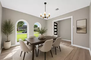 1307 Hitherfield Dr, Sugar Land, TX 77498 - Photo 4