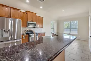 12026 Eagle Ridge Dr, Mont Belvieu, TX 77535 - Photo 10