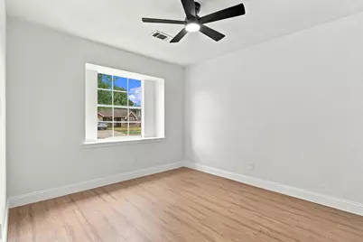 3931 Tiffany Drive, Houston, TX 77045 - Photo 16