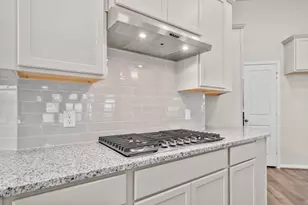 26071 Peacetree Ln, Montgomery, TX 77316 - Photo 8