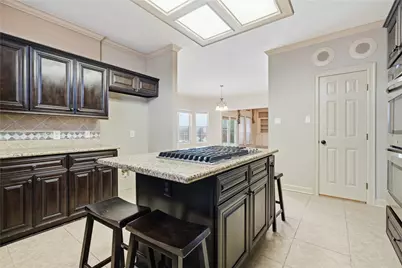 708 Bayou Crest Circle, Dickinson, TX 77539 - Photo 8