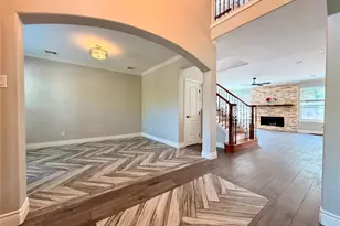 5124 Carefree Dr, League City, TX 77573 - Photo 4