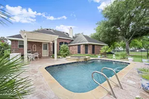 3903 Crystal Lake Circle S, Pearland, TX 77584 - Photo 1