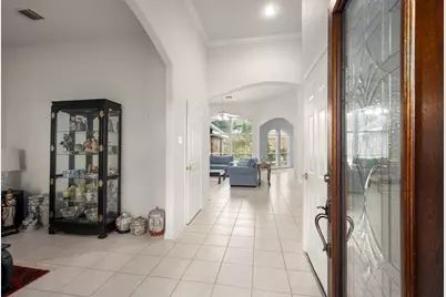 3903 Crystal Lake Circle S, Pearland, TX 77584 - Photo 4