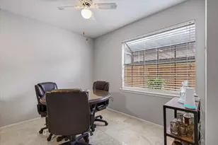 17810 Kings Park Ln, Houston, TX 77058 - Photo 8