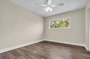 1810 N Red Cedar Cir, The Woodlands, TX 77380 - Photo 24