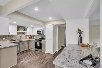 1810 N Red Cedar Circle, The Woodlands, TX 77380 - Photo 6