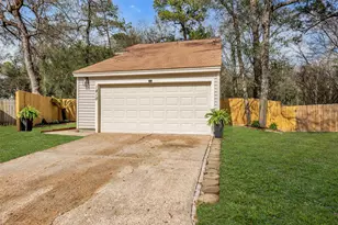 1810 N Red Cedar Cir, The Woodlands, TX 77380 - Photo 4