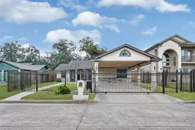 10519 Pleasanton Drive, Houston, TX 77038 - Photo 2