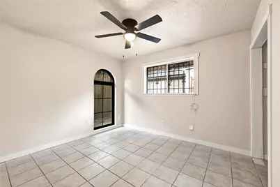 10519 Pleasanton Drive, Houston, TX 77038 - Photo 14