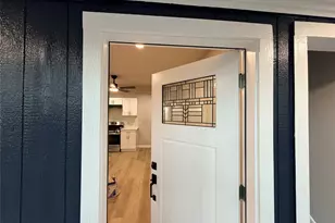 5238 Pease St, Houston, TX 77023 - Photo 8