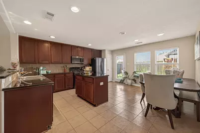 4146 Mt Everest Way, Katy, TX 77449 - Photo 10