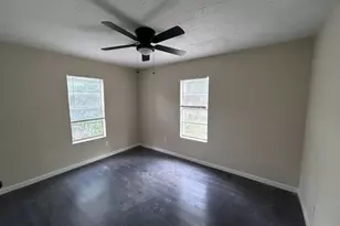 7918 Woodlyn Rd, Houston, TX 77028 - Photo 16