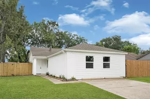 5314 Gayla Ln, Baytown, TX 77521 - Photo 1