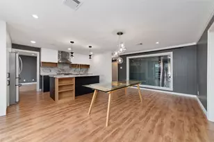 1626 Conrad Sauer Dr, Houston, TX 77043 - Photo 14