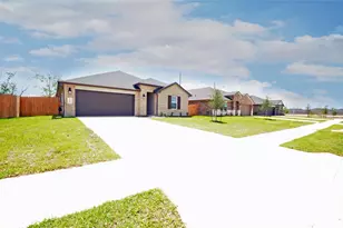 1410 Island Grove Dr, Iowa Colony, TX 77583 - Photo 2