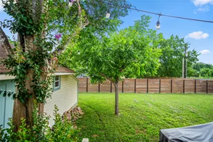 907 Clinton St, Brenham, TX 77833 - Photo 30