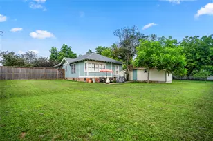 907 Clinton St, Brenham, TX 77833 - Photo 32