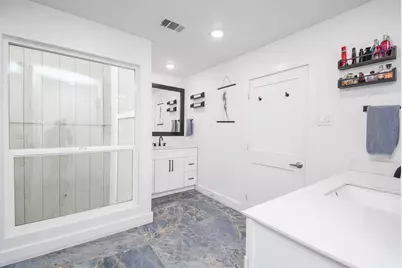 624 N Eldridge Parkway #12, Houston, TX 77079 - Photo 32